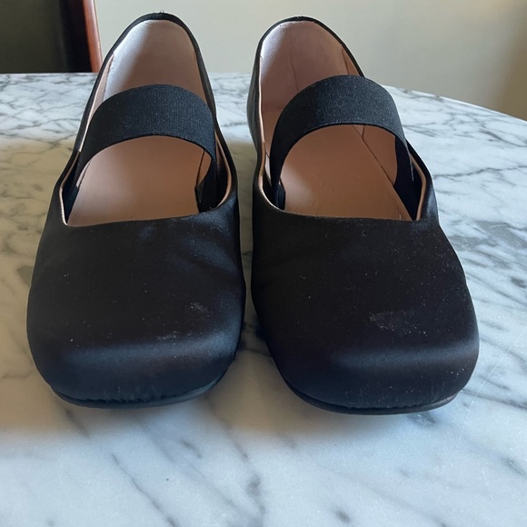 Black satin leather lined ballet flats. Made in Italy. Sz40 (US 9.5) - Picture 4 of 5